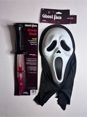 Fun World Scream Ghost Face Lives Mask And Bloody Blade Halloween Costume Set.